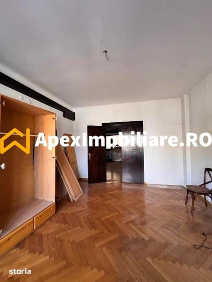 Apartament cu 3 camere decomandat în Centrul Civic