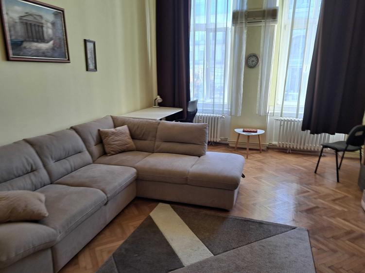 Apartament cu 2 camere semidecomandat în Ultracentral