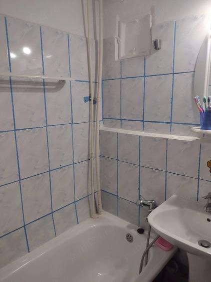 Apartament cu 2 camere semidecomandat în Rogerius