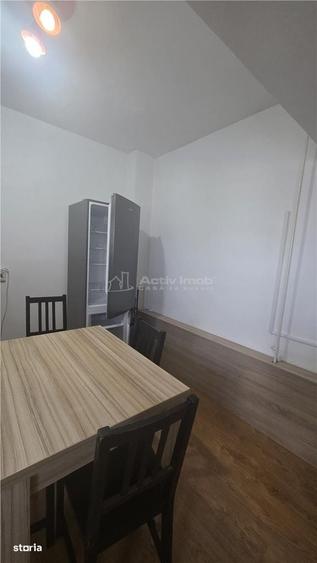 Garsonieră decomandată în Rovine