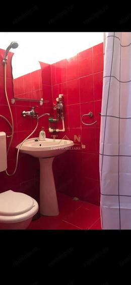 Garsonieră decomandată în UMT