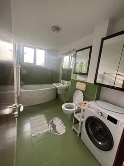 Apartament cu 3 camere decomandat, mobilat în Prelungirea Ghencea