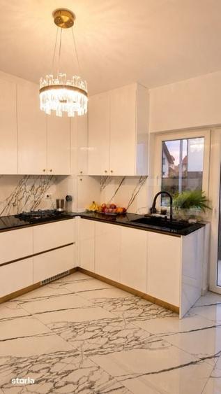 Casă cu 4 camere cu Teren 260 Mp în Ipotești