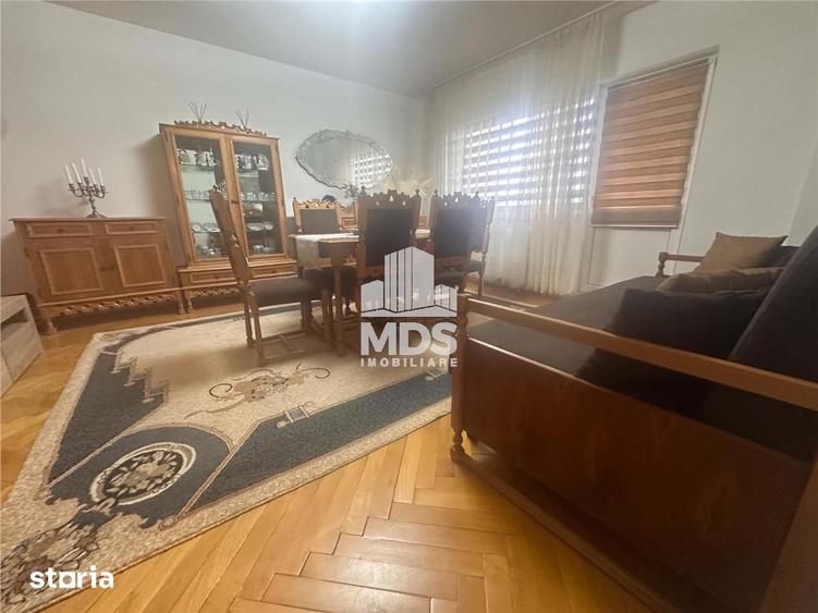 Apartament cu 3 camere decomandat, mobilat în Steaua