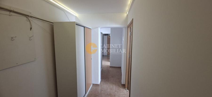 Apartament cu 3 camere decomandat, mobilat în Bd. Independenței