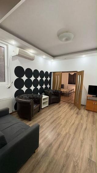 Apartament cu 3 camere în Calea Victoriei
