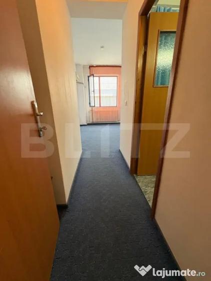 Spațiu comercial, de 20 mp, în Central