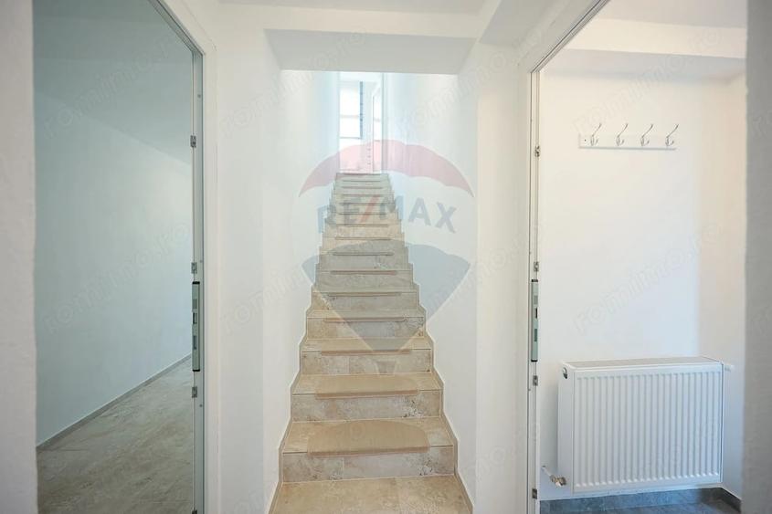 Casă cu 5 camere cu Teren 640 Mp în Dealuri Oradea