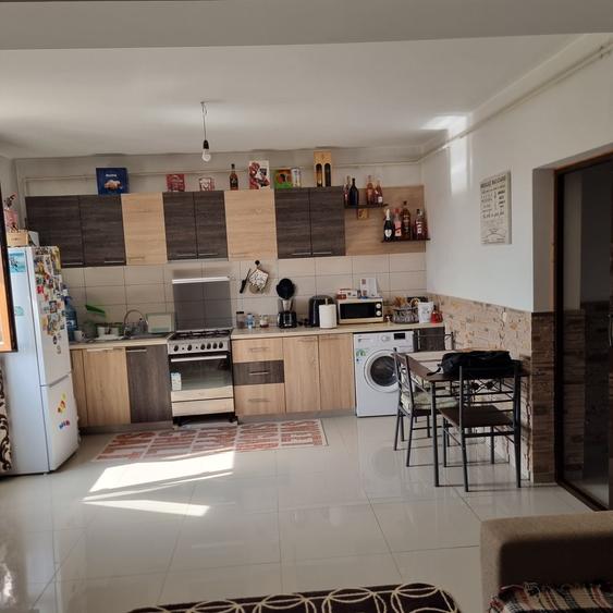 Apartament cu 2 camere decomandat în Cornetu