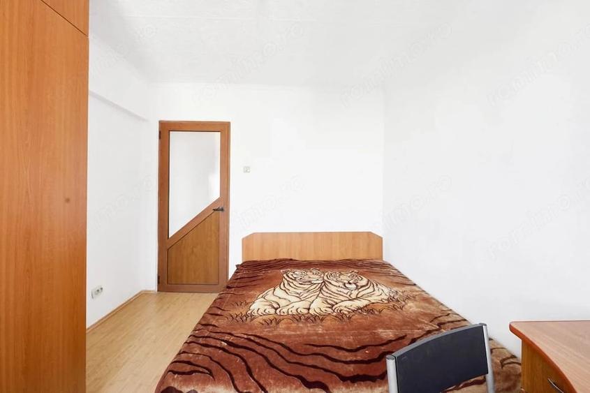 Apartament cu 4 camere decomandat în Găvana