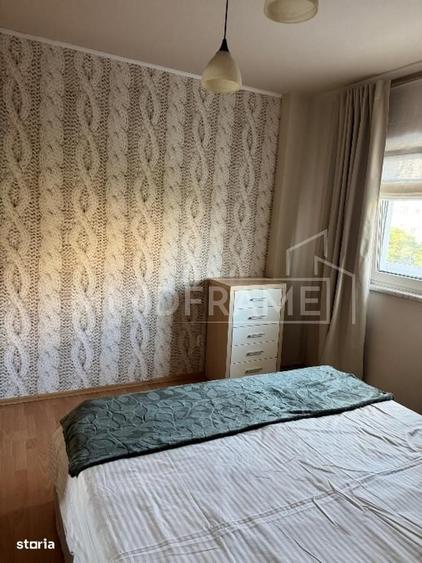 Apartament cu 3 camere în Tineretului