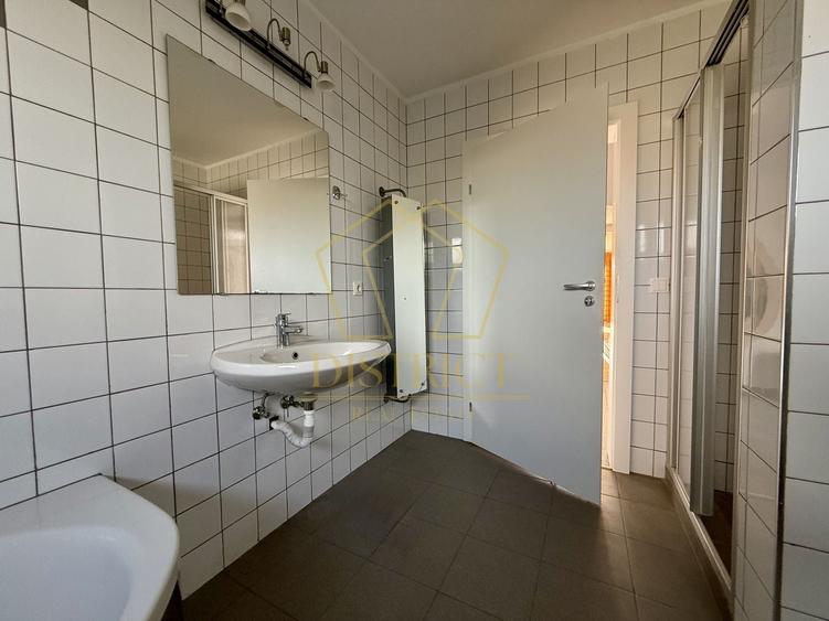 Casă individuală cu 3 camere cu Piscina în Săcălaz