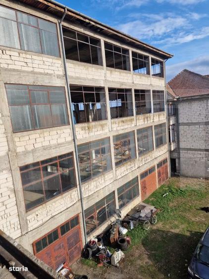 Spațiu comercial, de 6,802 mp, în Freidorf