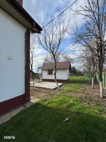 Casă cu 6 camere cu Teren 4044 Mp în Drăgoești