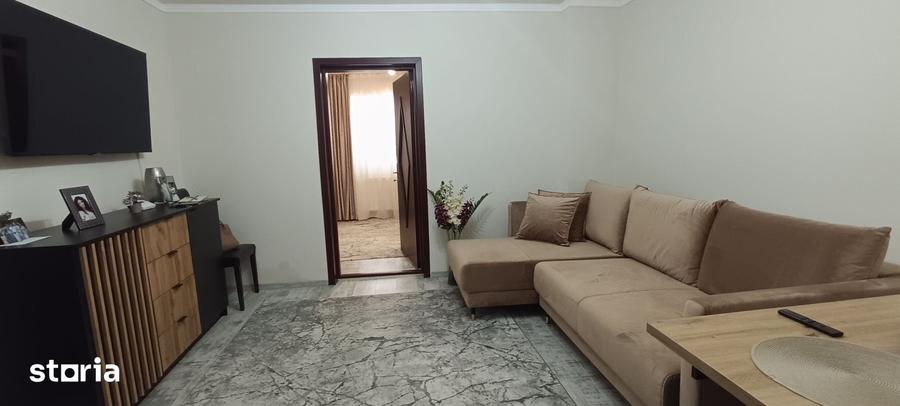 Casă cu 3 camere cu Teren 155 Mp în Bariera Vâlcii