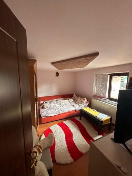 Casă cu 4 camere cu Teren 247 Mp în Central