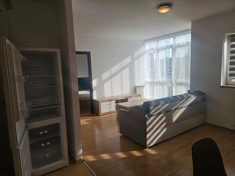 Apartament cu 2 camere semidecomandat în Tătărași