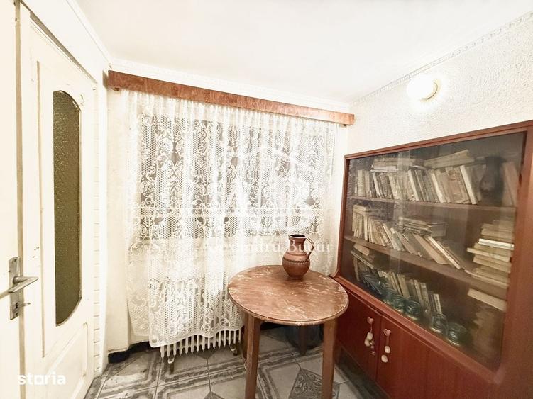 Casă cu 4 camere cu Teren 861 Mp în Central
