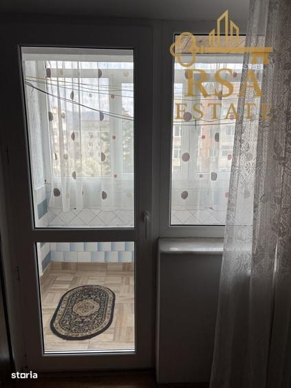 Apartament cu 2 camere decomandat în Poenari