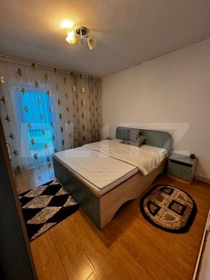 Apartament cu 3 camere decomandat, mobilat în Câmpia Turzii