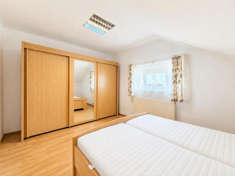 Apartament cu 2 camere nedecomandat, mobilat în Moșnița Nouă