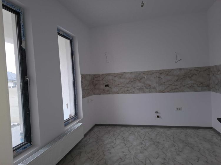Casă cu 3 camere în Central