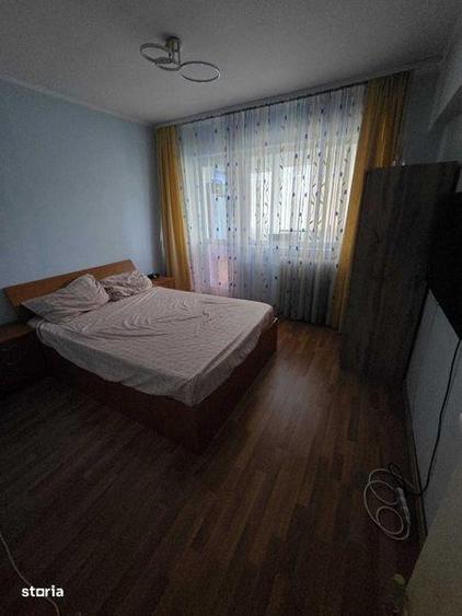 Apartament cu 3 camere decomandat, mobilat în Central