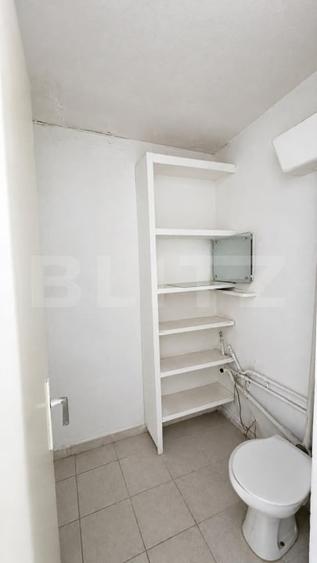 Apartament cu 3 camere decomandat în Liliacului