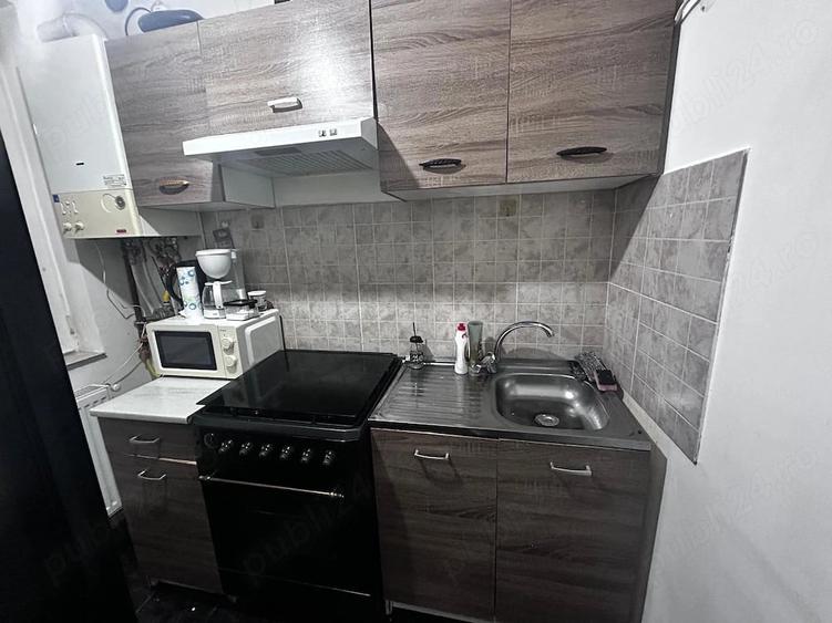 Garsonieră decomandată în Central