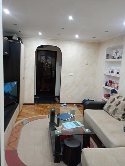 Apartament cu 2 camere decomandat în Exterior Vest