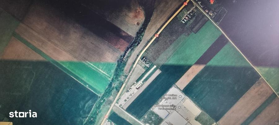 Teren de 18500 mp, în Cristian