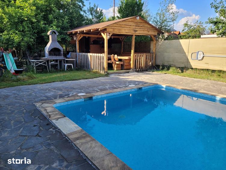 Casă cu 6 camere cu Teren 1100 Mp în Orașul Vechi