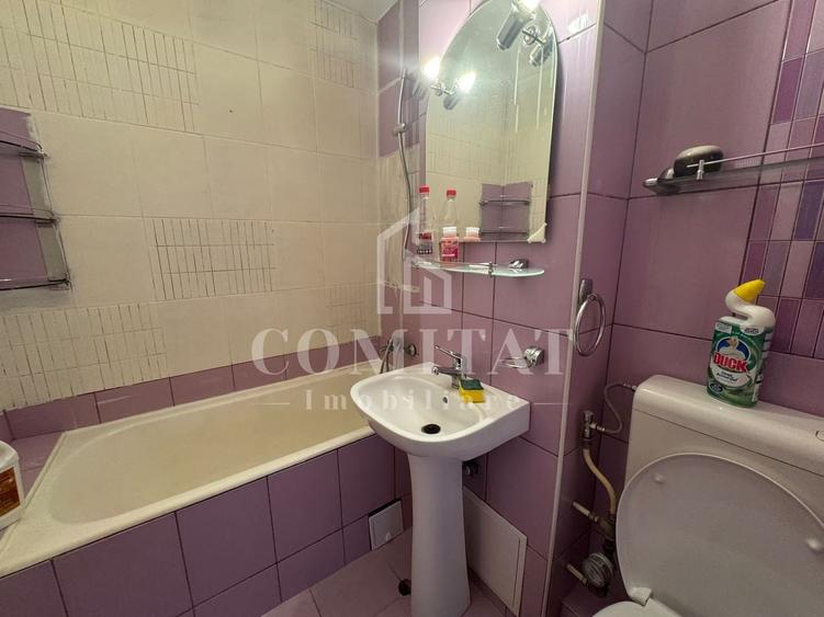 Apartament cu 3 camere semidecomandat, mobilat în Grigorescu