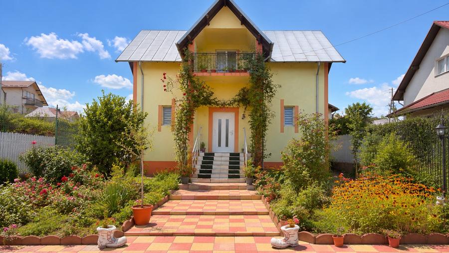 Casă individuală cu 5 camere cu Canalizare în Smeura