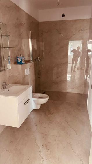Apartament cu 3 camere decomandat în Giroc