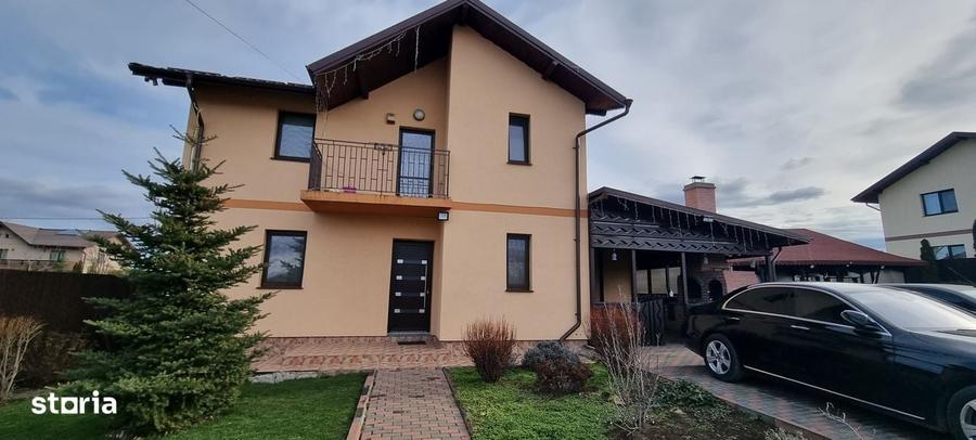 Casă cu 4 camere în Baisa