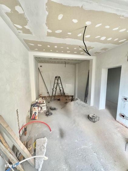 Casă cu 4 camere în Uiești