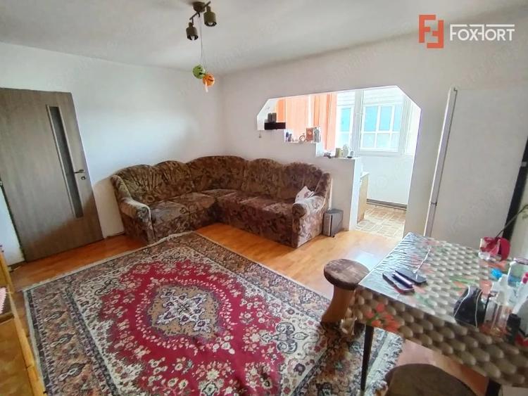 Apartament cu 3 camere în Dâmbovița