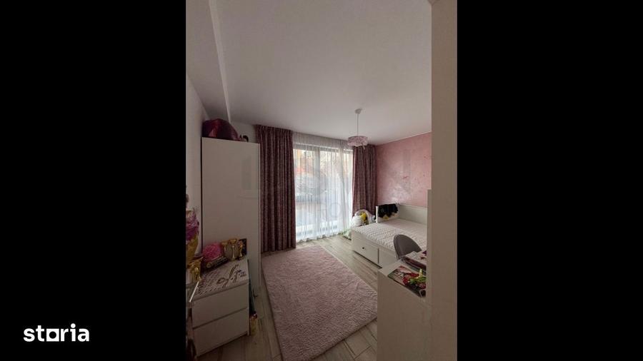 Casă cu 5 camere cu Teren 296 Mp în Progresul