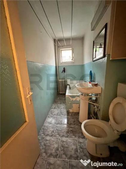 RECO Apartament 3 camere cu potential, etaj 2, Calea Aradulu - 1