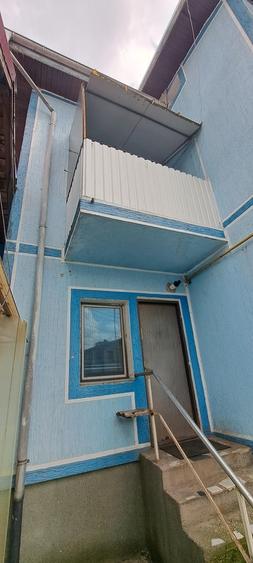 Casă cu 8 camere cu Teren 252 Mp în Mihai Bravu
