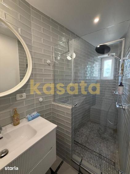 Apartament cu 4 camere în Victoriei