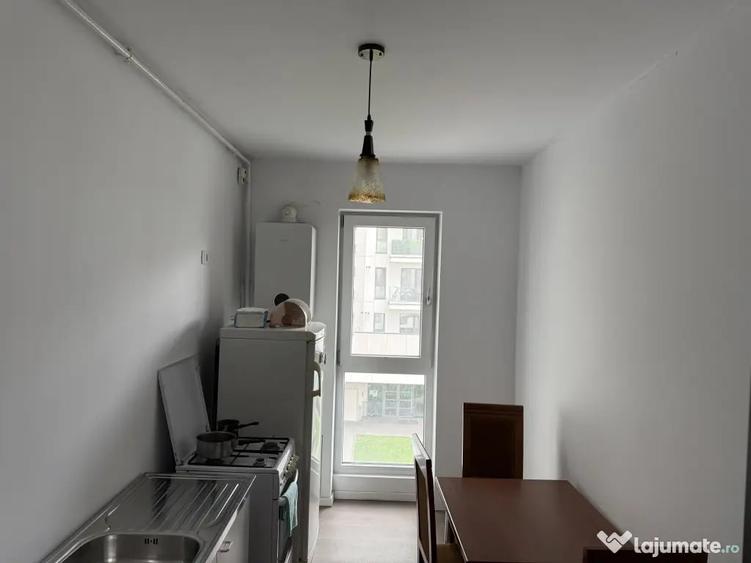 Apartament cu 2 camere decomandat în Torontalului