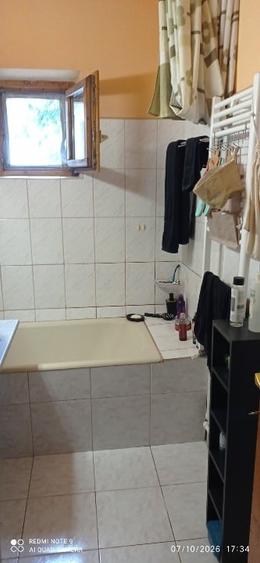 Apartament cu 2 camere decomandat în Far