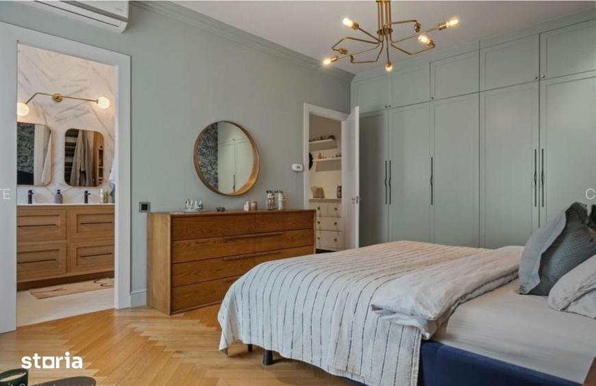 Apartament cu 5 camere în Pipera
