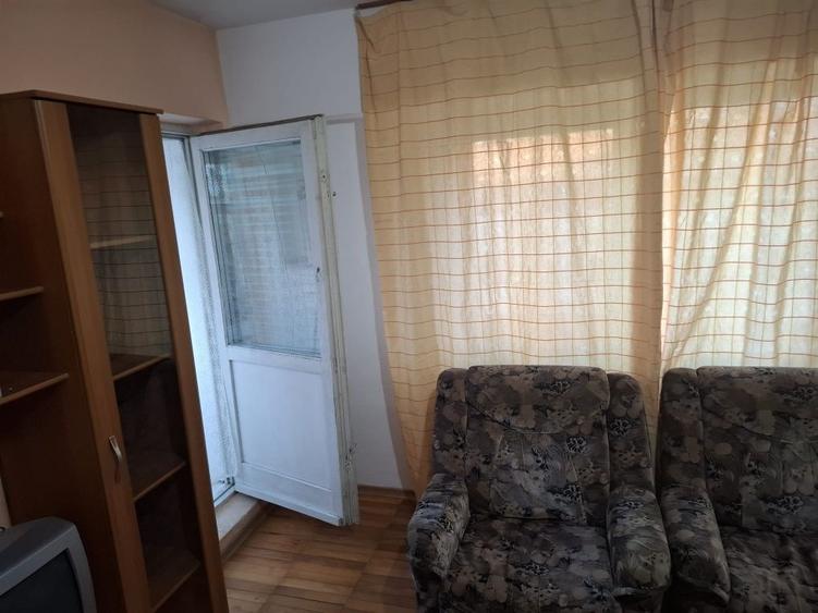 Garsonieră decomandată în Exterior Vest