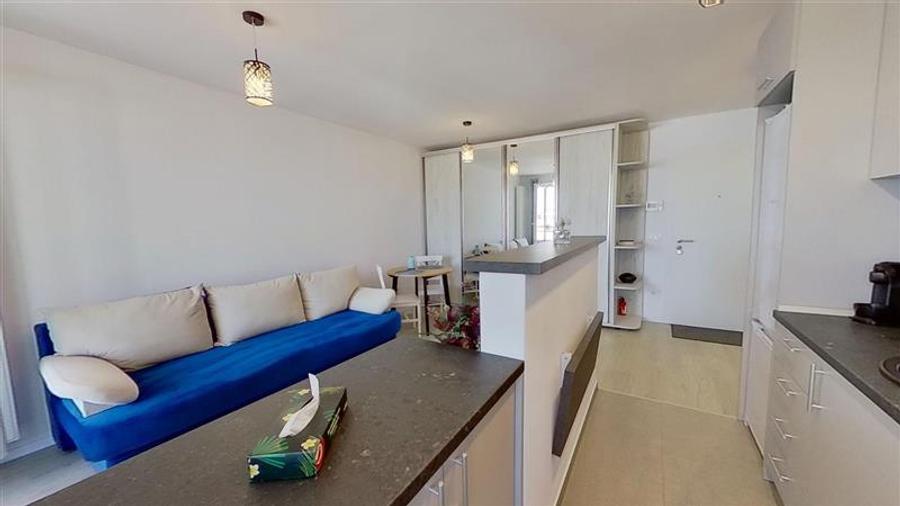 Apartament cu 2 camere decomandat, mobilat în Tractorul