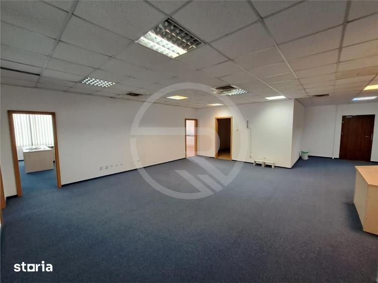 Spațiu comercial, de 600 mp, în Gruia