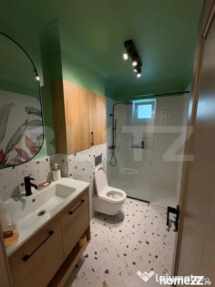 Apartament cu 4 camere semidecomandat în Universității