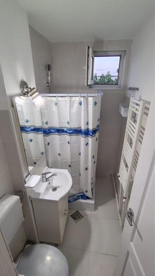 Apartament cu 2 camere semidecomandat în Micro 19